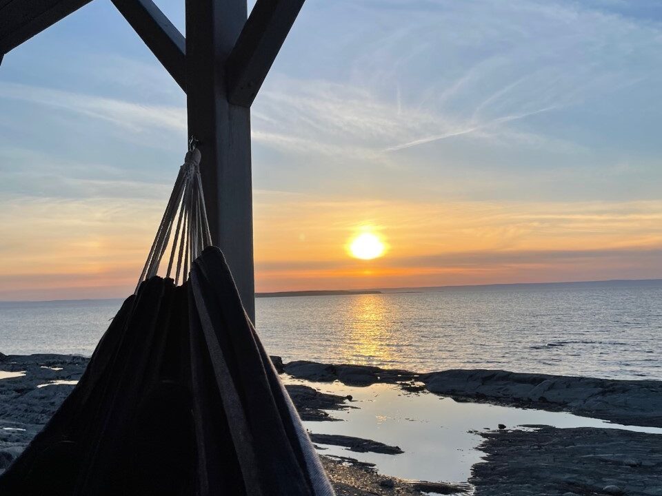 Hamac et couché de soleil 9 Mai 2022 Le 87 au FLEUVE